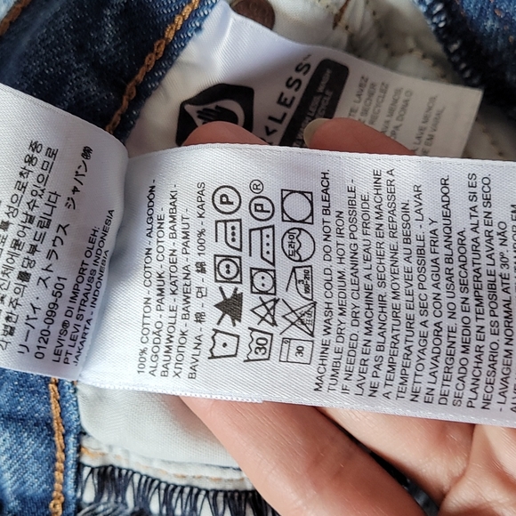 Levi's Wedgie Jeans - Picture 6 of 7